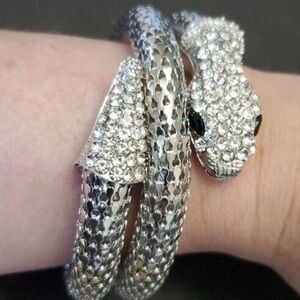 NWT EYECANDY LOS ANGELES Silver Bracelet adjustable